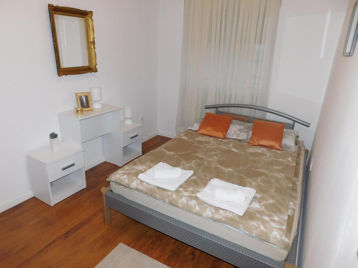 Apartman Ana Zupanja Extérieur photo
