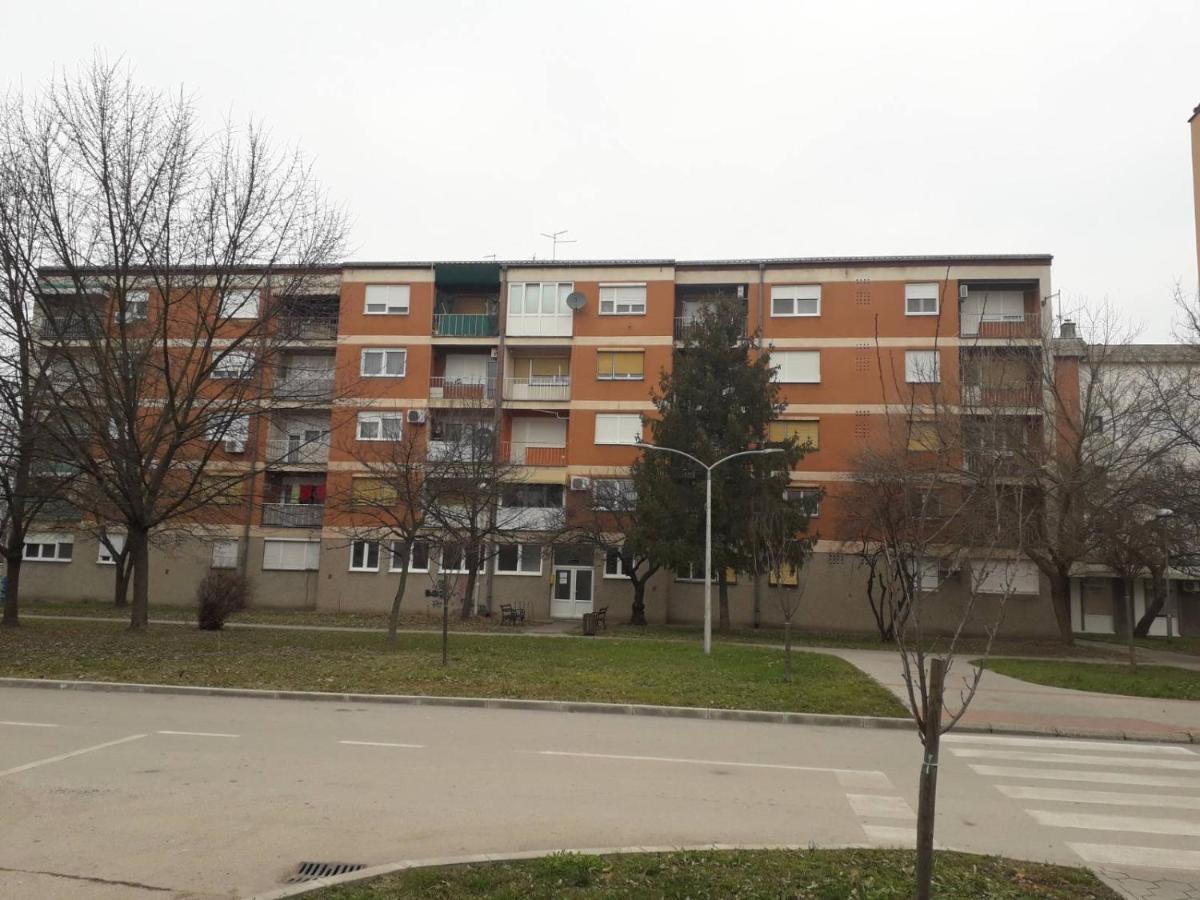 Apartman Ana Zupanja Extérieur photo